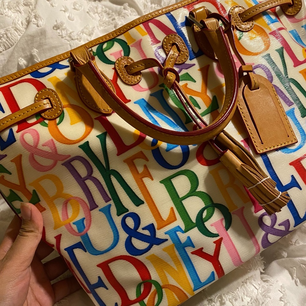 Dooney & Bourke Tote
